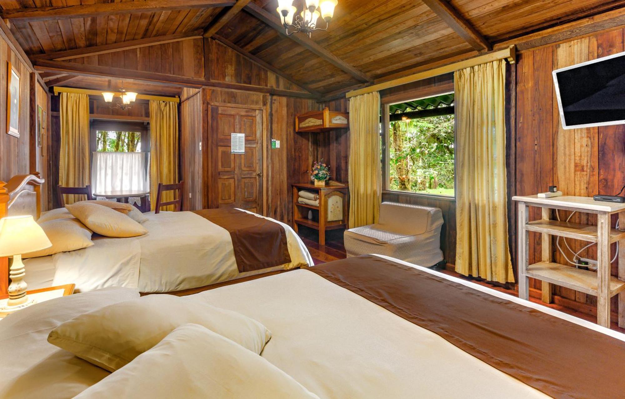 Sachatamia Lodge Mindo Exterior photo